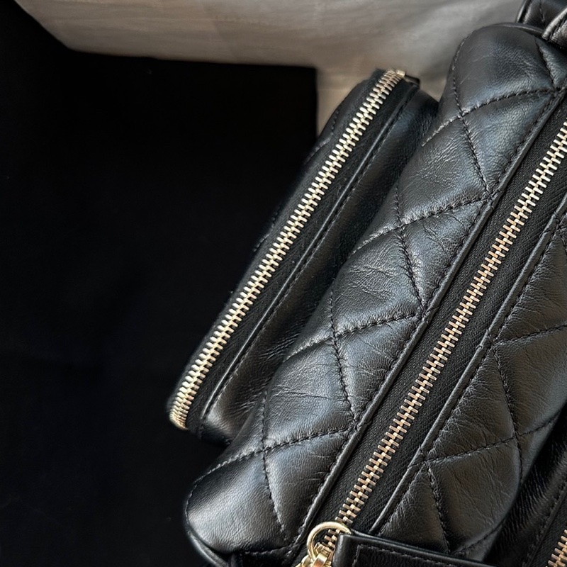 【配件：防塵袋 💕 】Chanel 24K 相機包 小號 黑金 黑色 金扣 油蠟皮 羊皮 手提 單肩 腋下 斜挎-4