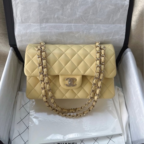 【配件：防塵袋 💕】Chanel 22P cf 小號 黃色 淺黃色 小雞黃 羊皮 手提 單肩 斜挎