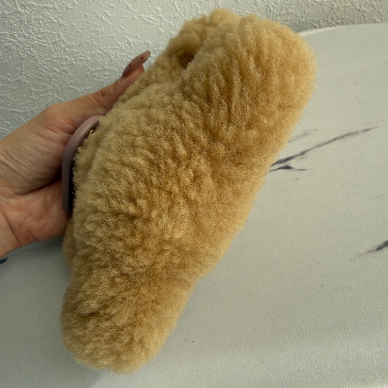 Celine毛毛吊飾 雙面-5