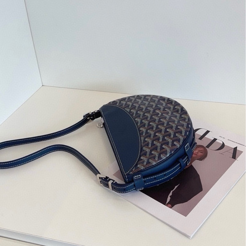 【閒置🆕】Goyard  Hirondelle 深藍色 老花半月燕子包單肩包-6