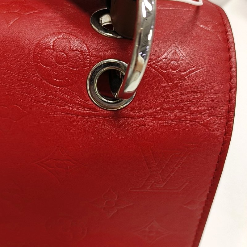 LOUIS VUITTON VERY紅色牛皮老花壓紋單肩包銀色五金可拆卸肩帶-8