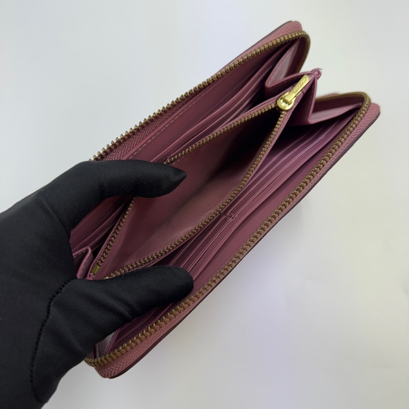 COACH拉鍊長夾-25