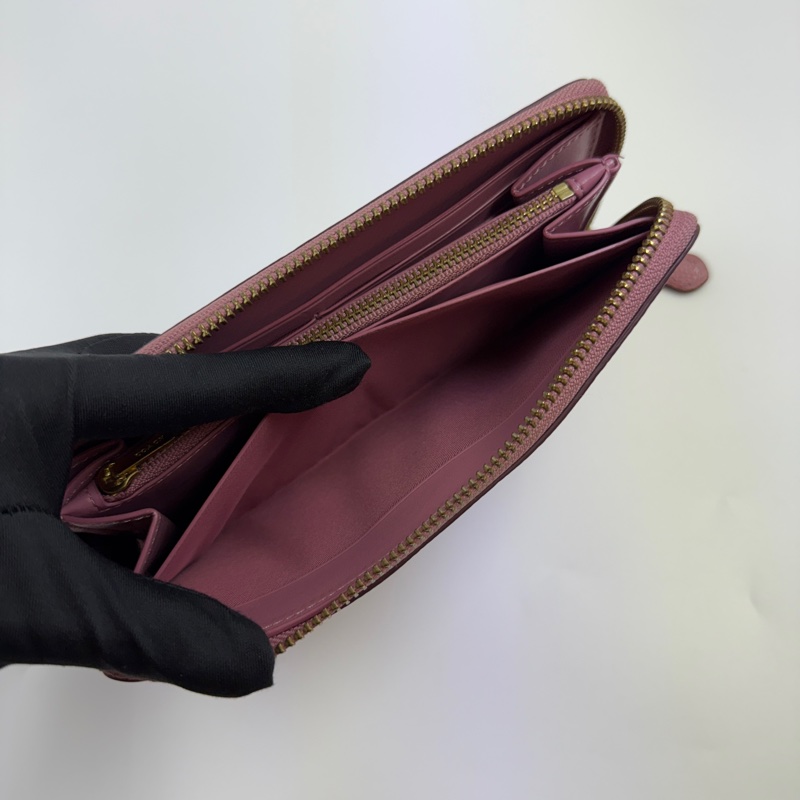 COACH拉鍊長夾-26