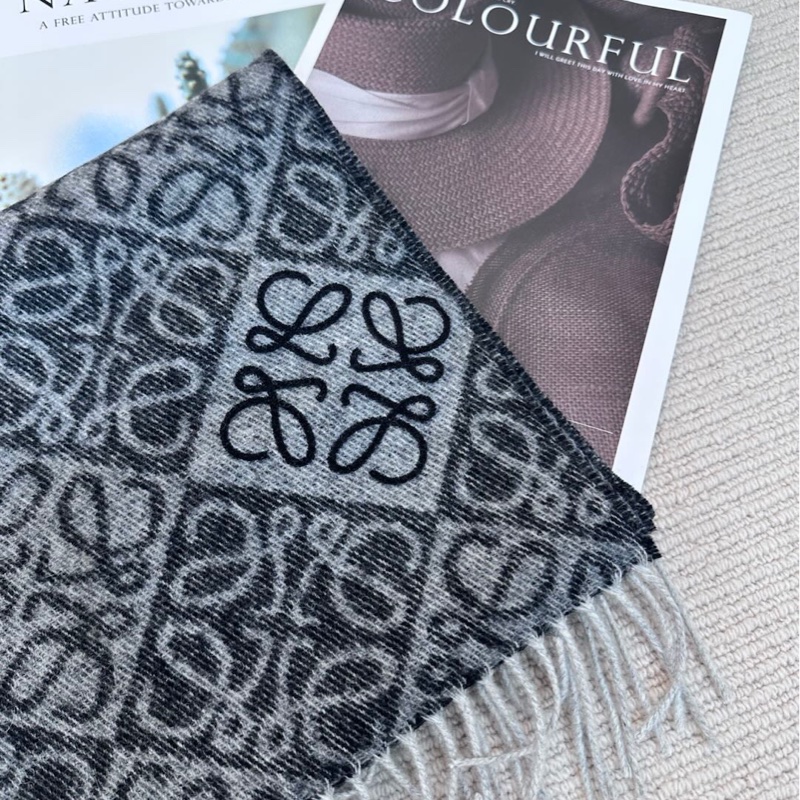 【全❤️】LOEWE Anagram scarf羊絨羊毛刺繡 圍巾頸巾女款 深灰色-3