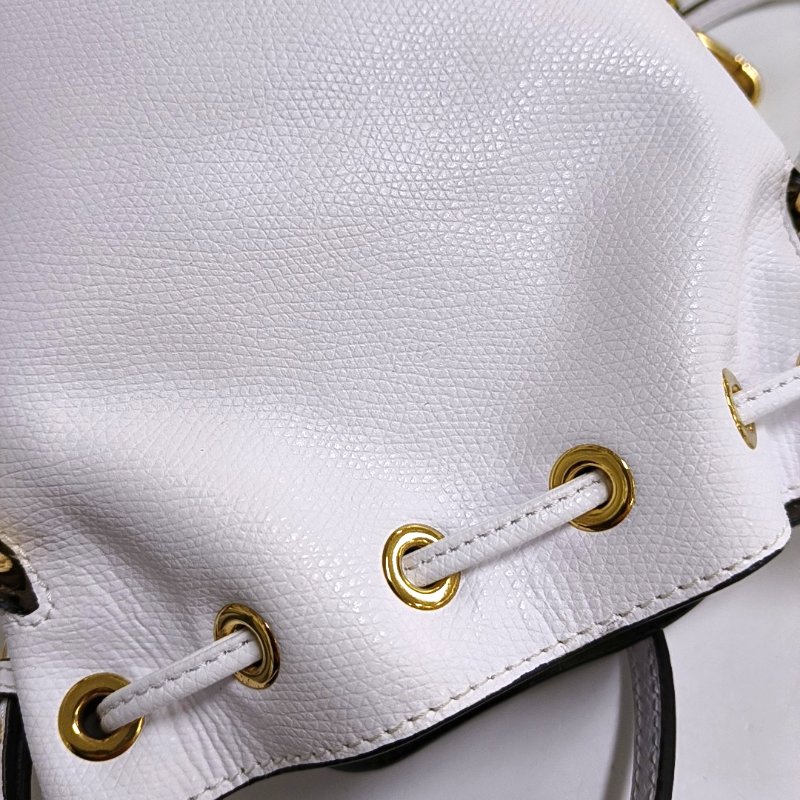 FENDI Mon Tresor迷你白色牛皮斜挎包 金色五金 2條可拆卸肩帶-10