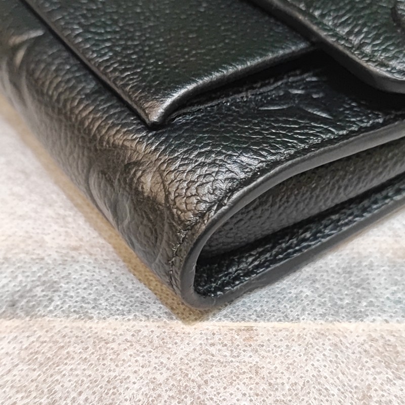 Louis Vuitton Vavin WOC-6