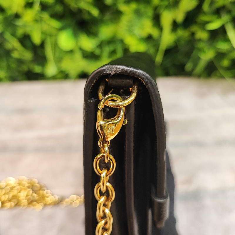 Louis Vuitton Vavin WOC-16