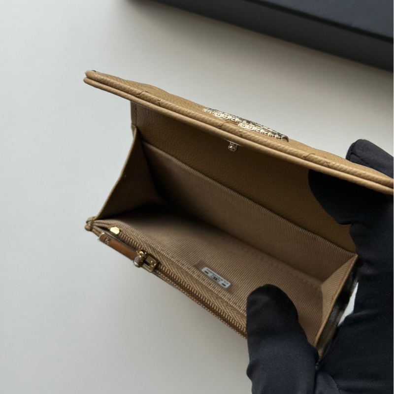 Chanel 奶茶色零錢短夾-5