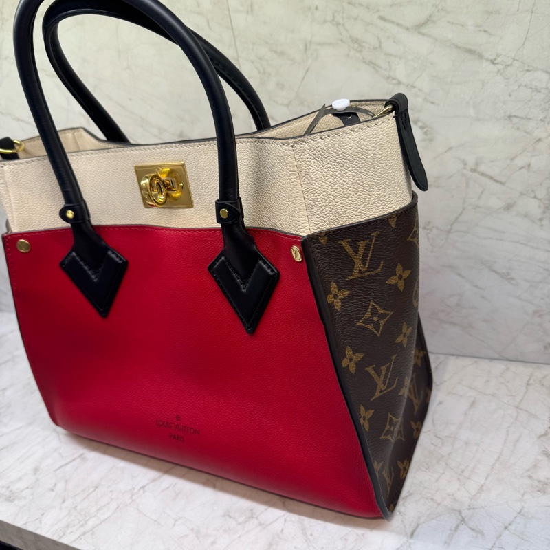 LV ON MY SIDE紅米拼色款 兩用包-2
