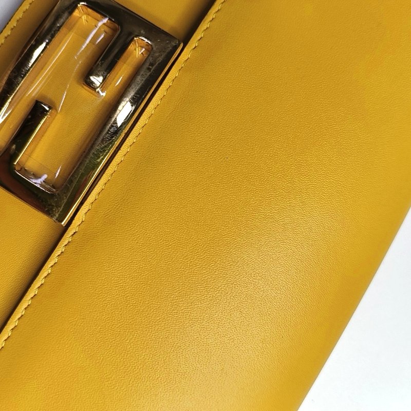 FENDI Baguette黃色牛皮單肩包斜挎包金色五金 可拆卸肩帶-9
