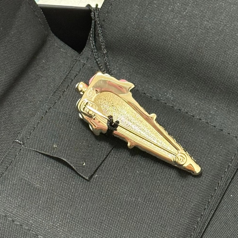 Chanel香奈兒26C春夏限定雪糕胸針-1