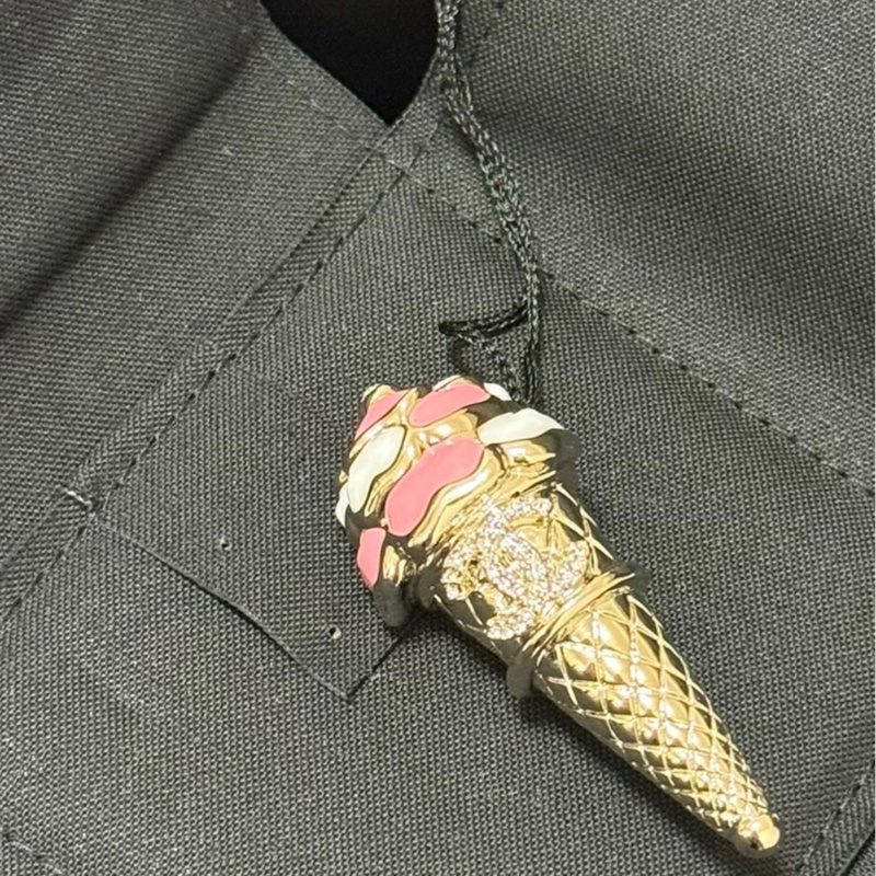 Chanel香奈兒26C春夏限定雪糕胸針-4
