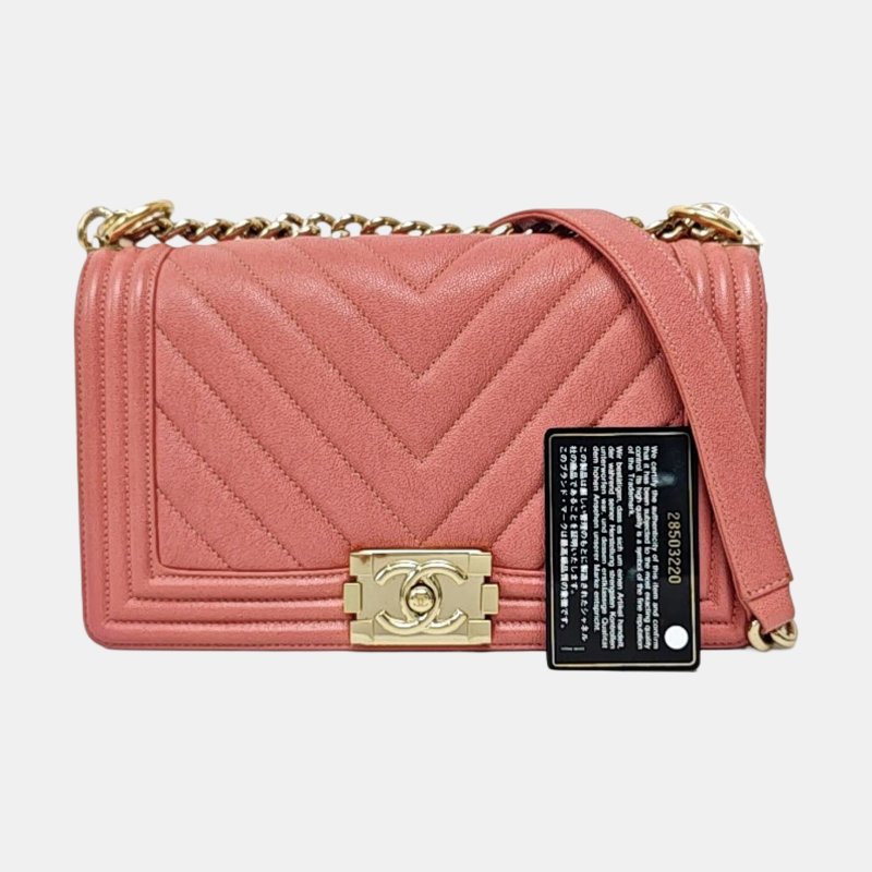 CHANEL BOY CHANEL中號粉色荔枝紋牛皮絎縫V紋斜挎包單肩包金色五金 28開 可拆卸肩帶-7