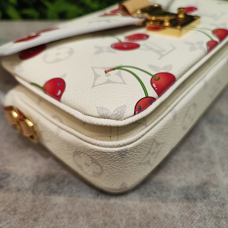Louis Vuitton x TM Pochette Metis East West-6
