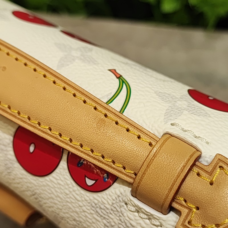 Louis Vuitton x TM Pochette Metis East West-17