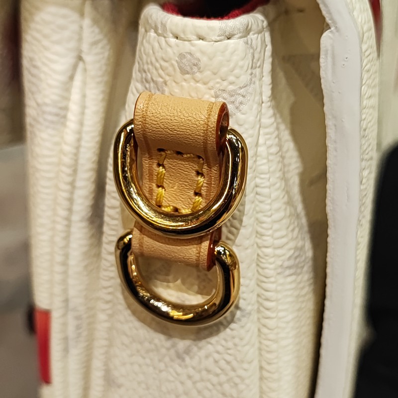 Louis Vuitton x TM Pochette Metis East West-20