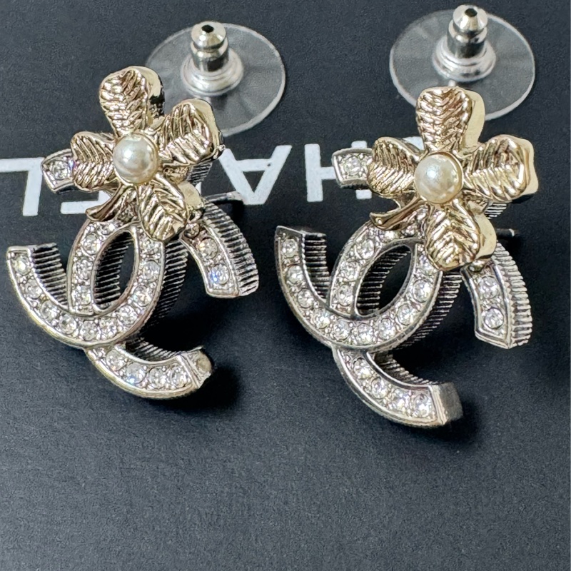 Chanel 四葉草/山茶花和珍珠24 K-8