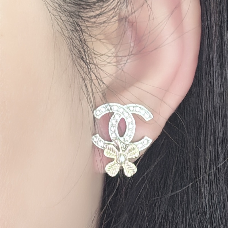 Chanel 四葉草/山茶花和珍珠24 K-12