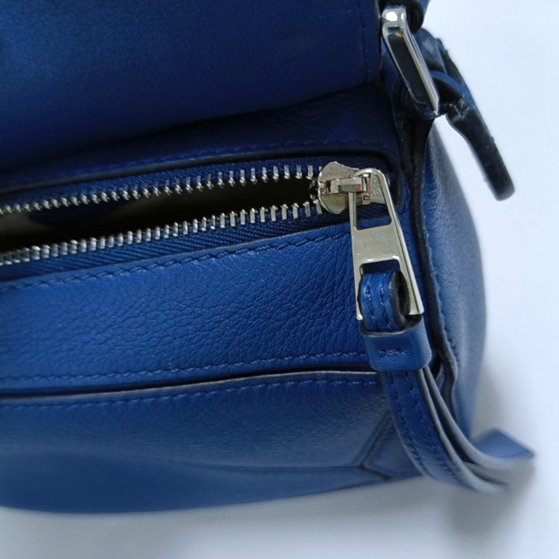 LOEWE Puzzle迷你藍色牛皮幾何包單肩包手提包斜挎包銀色五金可拆卸肩帶-12