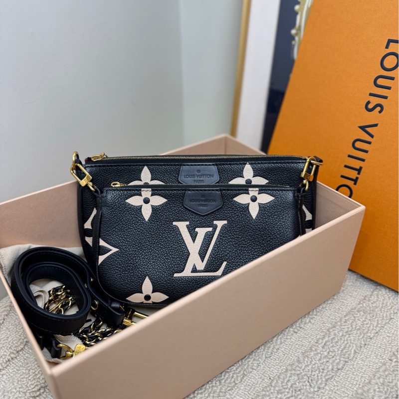 【88🆕】Lv 黑白全皮老花四合一腋下包-0