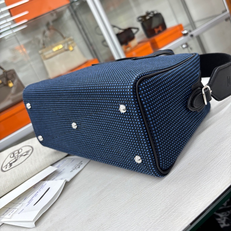 Hermes 靛藍格紋帆布拼皮 維多利亞25 W刻(鎖具丟失,商品不包括小馬僅供展示）-5