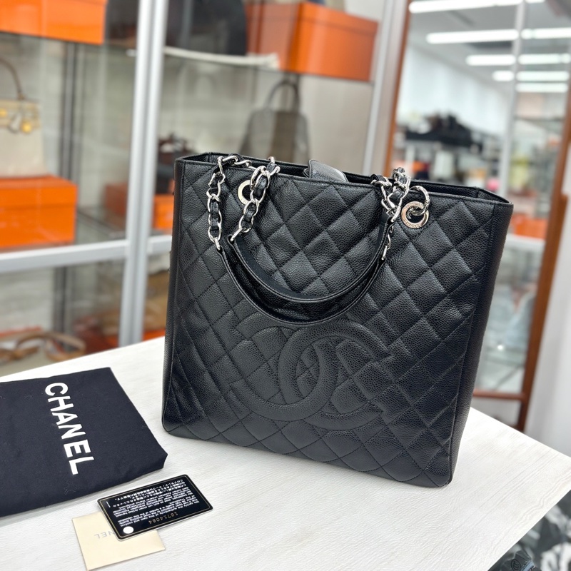 Chanel 黑銀竪版購物袋 尺寸約29*28.5 附件卡、塵袋。-0