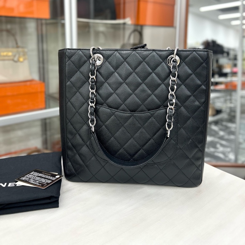 Chanel 黑銀竪版購物袋 尺寸約29*28.5 附件卡、塵袋。-4