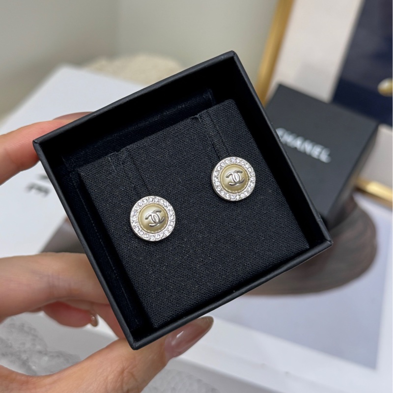 【全套❤️】Chanel  雙c logo圓形珍珠耳釘金色-1