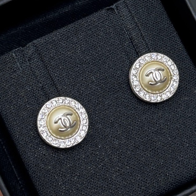 【全套❤️】Chanel  雙c logo圓形珍珠耳釘金色-3