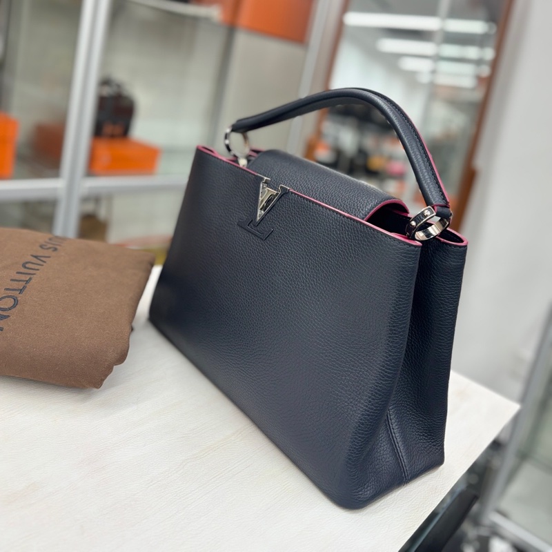 LV 深海軍藍 大號capucines手提包，尺寸約35*22.5，-2