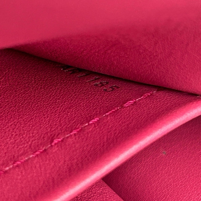 LV 深海軍藍 大號capucines手提包，尺寸約35*22.5，-6