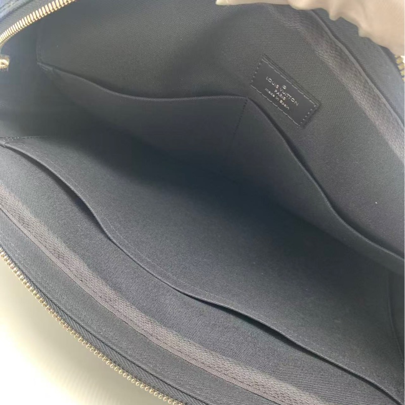 Lv男士迷彩黑棋格公文包銀扣，Louis vuttion business bag，品相很好-4