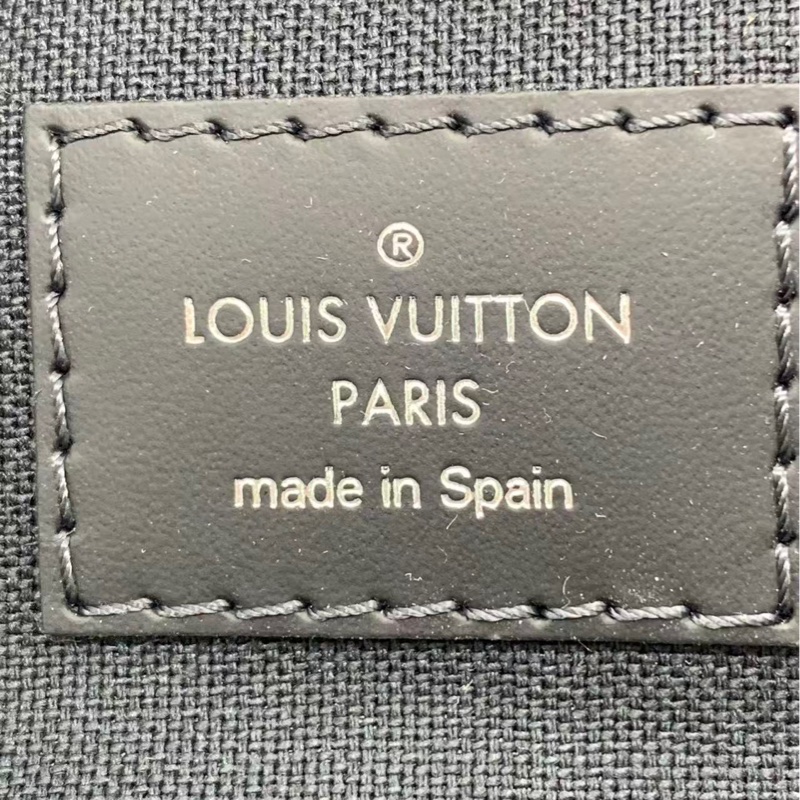 Lv男士迷彩黑棋格公文包銀扣，Louis vuttion business bag，品相很好-13