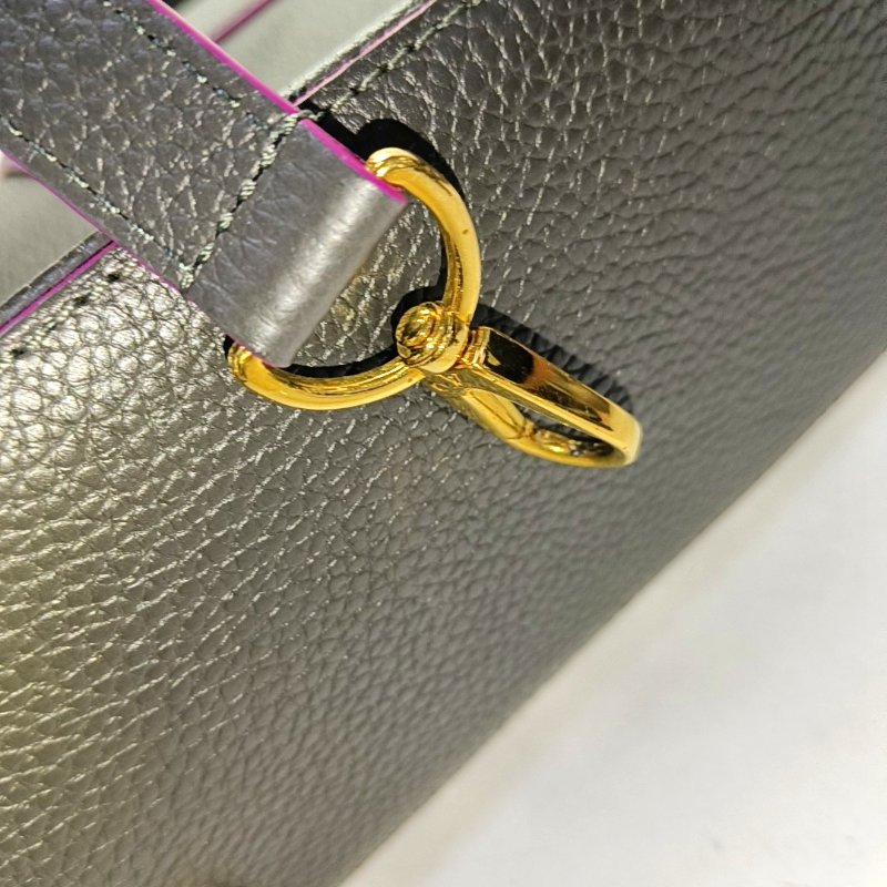 LOUIS VUITTON CAPUCINES中號黑色牛皮單肩包斜挎包手提包 銀色五金 可拆卸肩帶-12