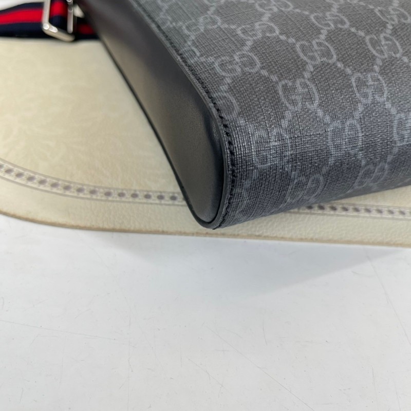 GUCC 男士斜挎包 黑色老花款 肩帶紅藍條紋 雙拉鏈設計-15