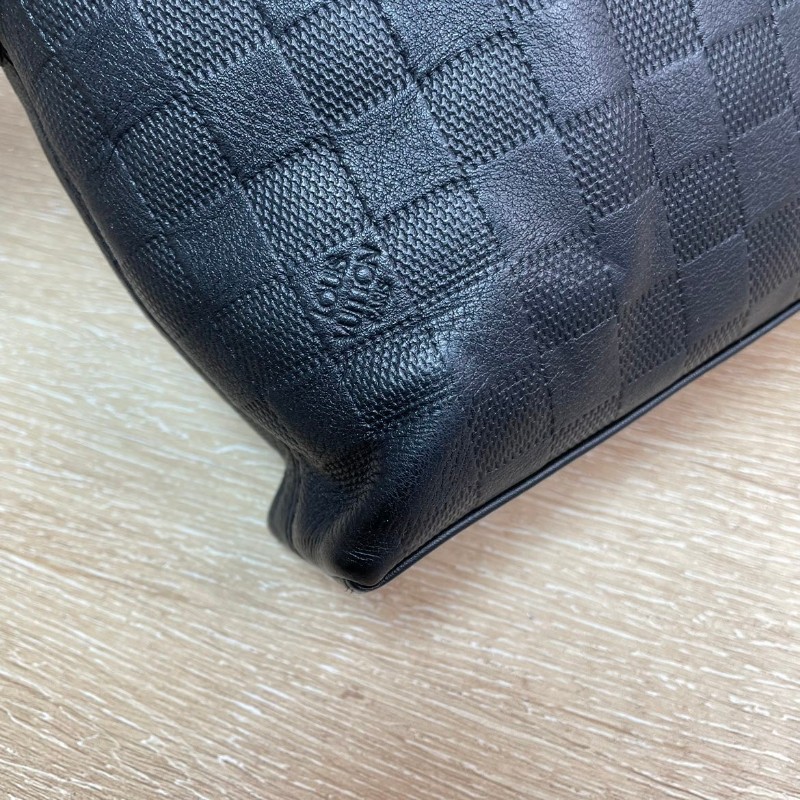 LV 黑色全皮棋盤格手提包 電腦公事包-11