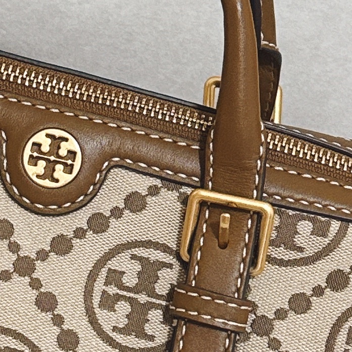Tory Burch T Monogram緹花皮革波士頓包(卡其色）-14