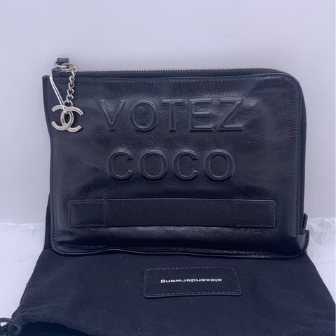 二手Chanel香奈兒votez coco黑色字母牛蠟皮手包，鐳射20開