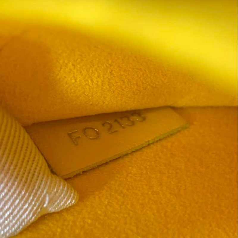 二手Lv neverfull 中號黃色水波紋購物袋，louis vuttion neverfull epi-4