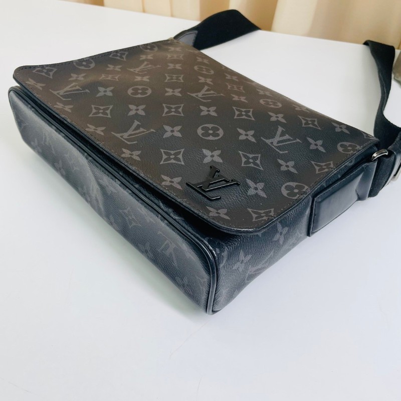 Louis Vuitton 老花黑武士男士斜背包-4