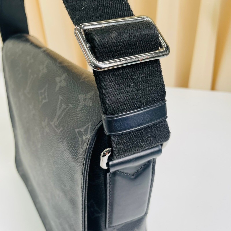 Louis Vuitton 老花黑武士男士斜背包-11