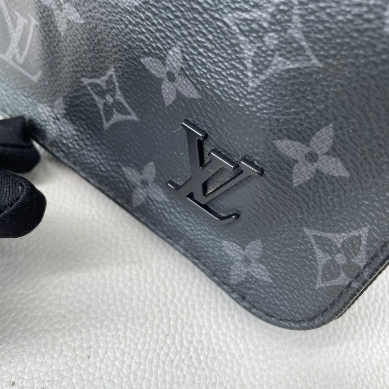 Louis Vuitton 老花黑武士男士斜背包-14