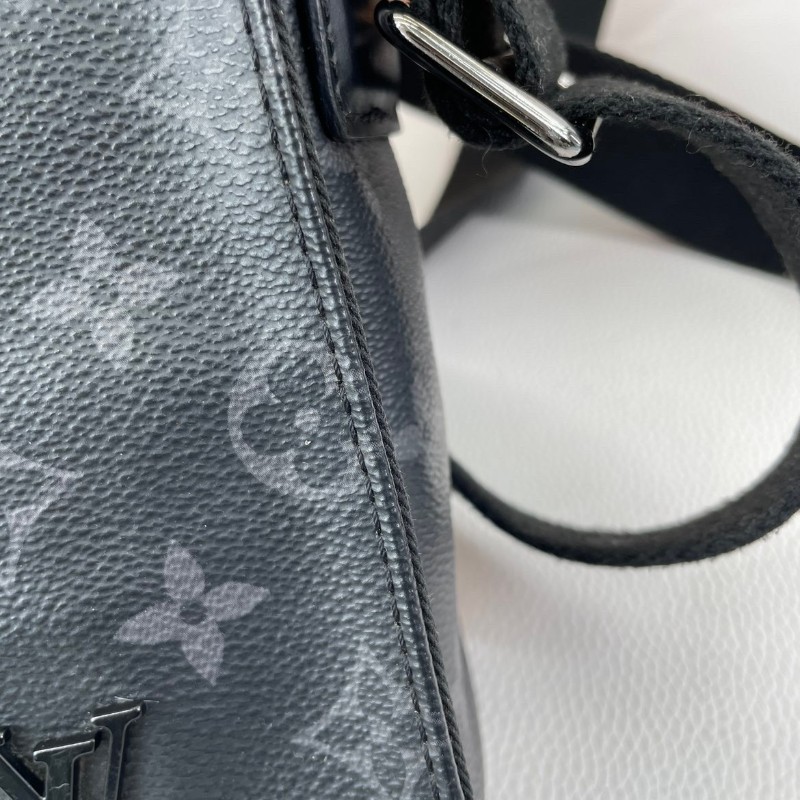 Louis Vuitton 老花黑武士男士斜背包-17