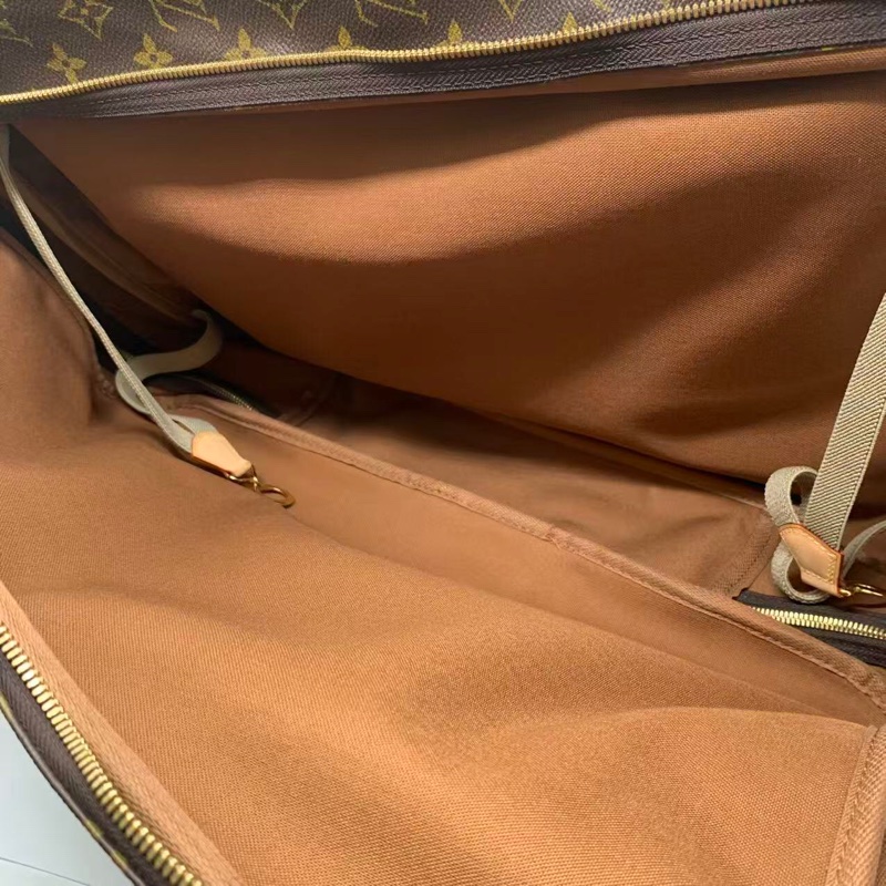 二手Lv狩獵手提包，Louis vuttion hunting bag，吊牌有R標記字母，配皮正常使用痕跡變色-3