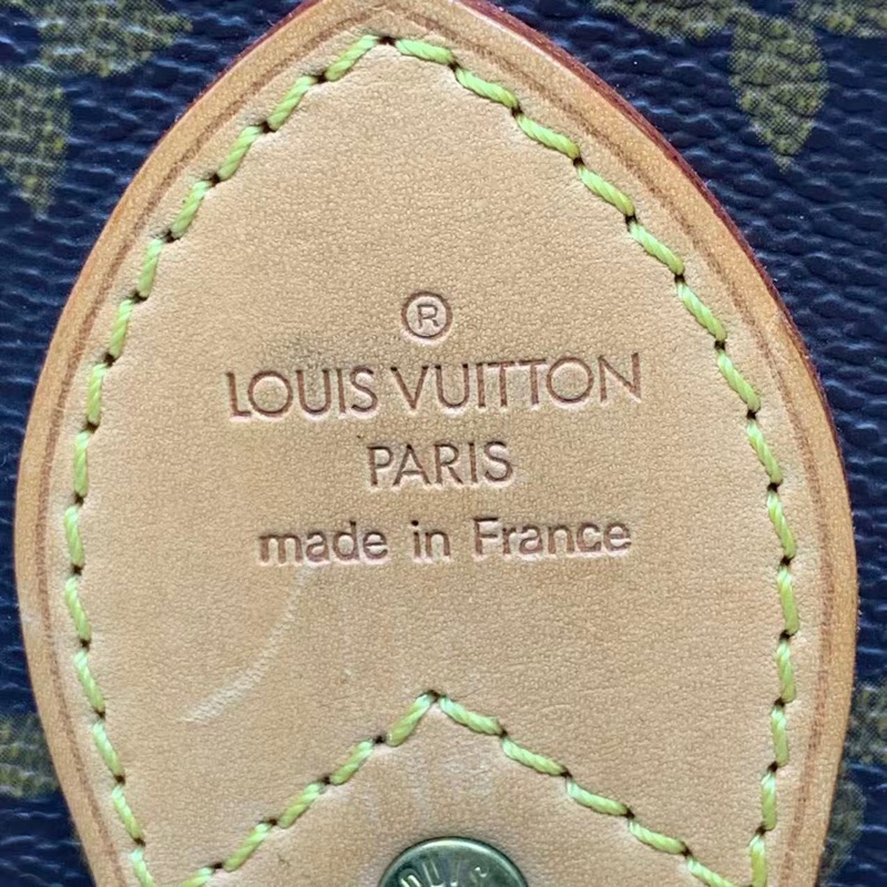 二手Lv狩獵手提包，Louis vuttion hunting bag，吊牌有R標記字母，配皮正常使用痕跡變色-18