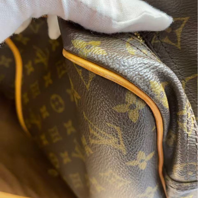 二手Lv狩獵手提包，Louis vuttion hunting bag，吊牌有R標記字母，配皮正常使用痕跡變色-11