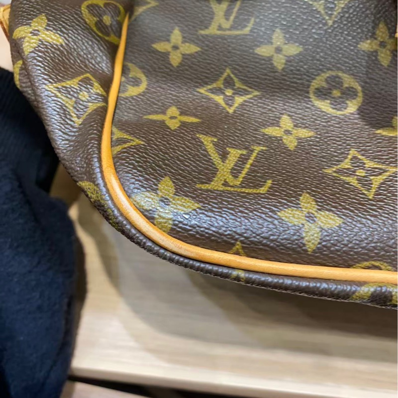 二手Lv狩獵手提包，Louis vuttion hunting bag，吊牌有R標記字母，配皮正常使用痕跡變色-12