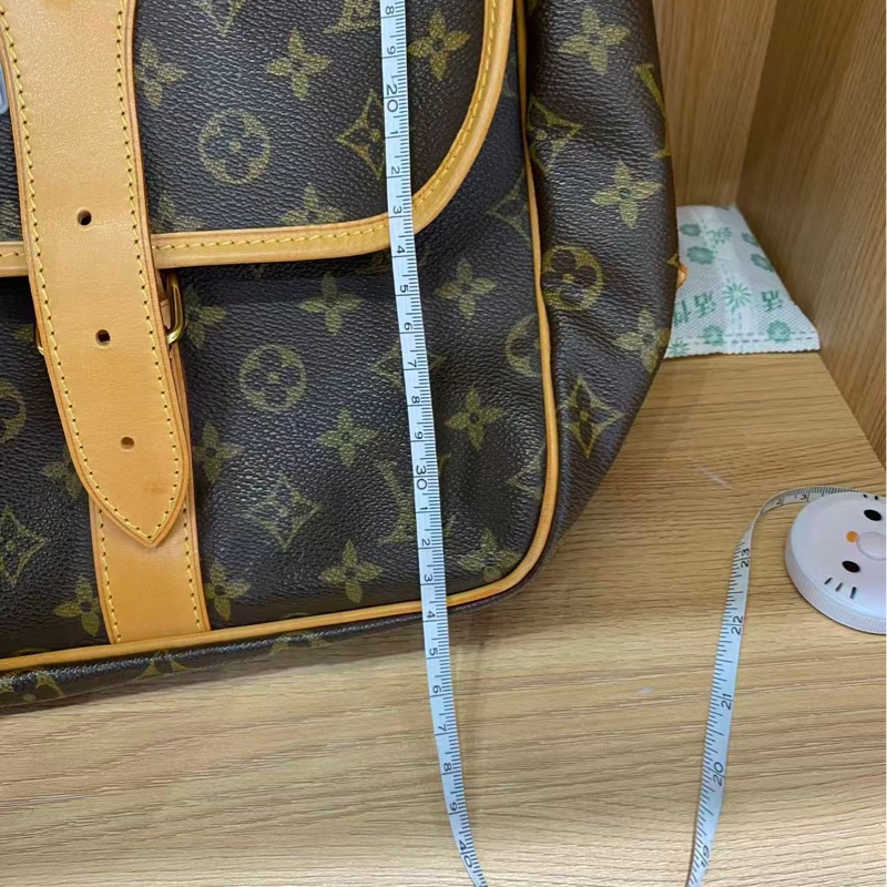 二手Lv狩獵手提包，Louis vuttion hunting bag，吊牌有R標記字母，配皮正常使用痕跡變色-25