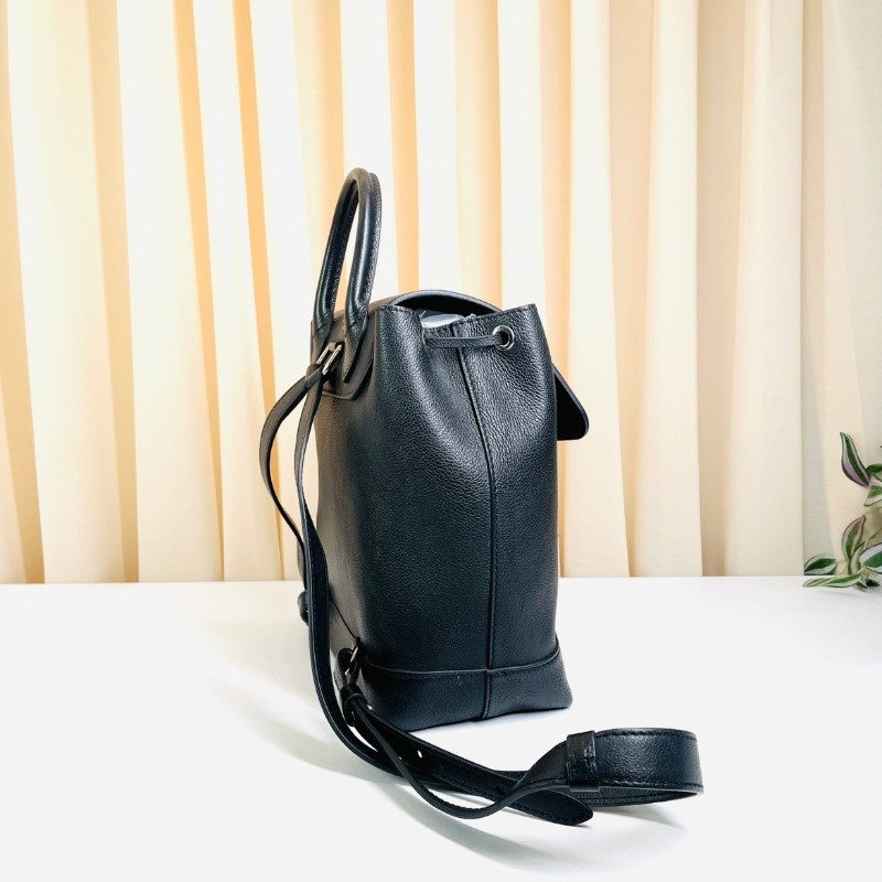 LV路易威登 lock me黑色全皮後背板 銀扣-3