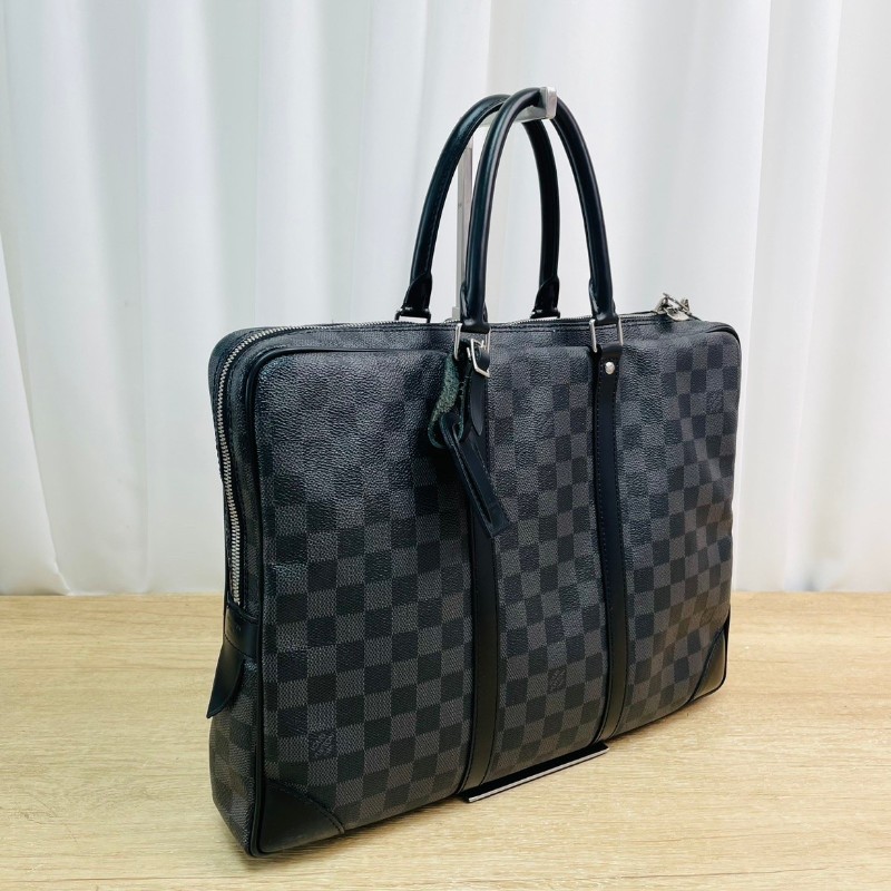 LV  黑棋盤格手提包 經典Damier Graphite 電腦公事包-2